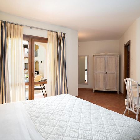 Hotel Monti Di Mola Porto Cervo Exterior photo
