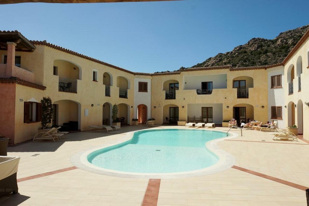 Hotel Monti Di Mola Porto Cervo Exterior photo