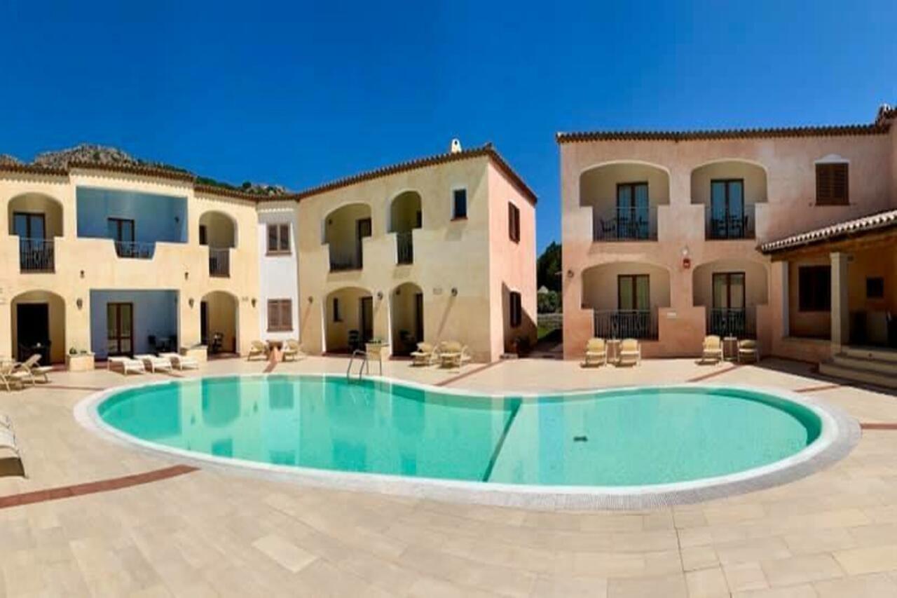 Hotel Monti Di Mola Porto Cervo Exterior photo