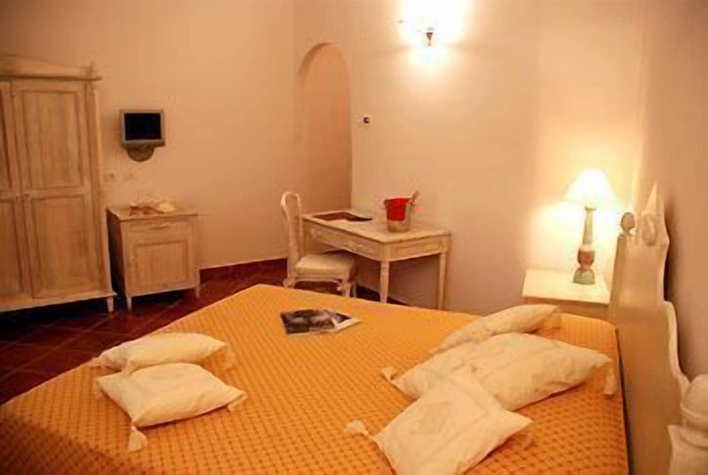 Hotel Monti Di Mola Porto Cervo Exterior photo