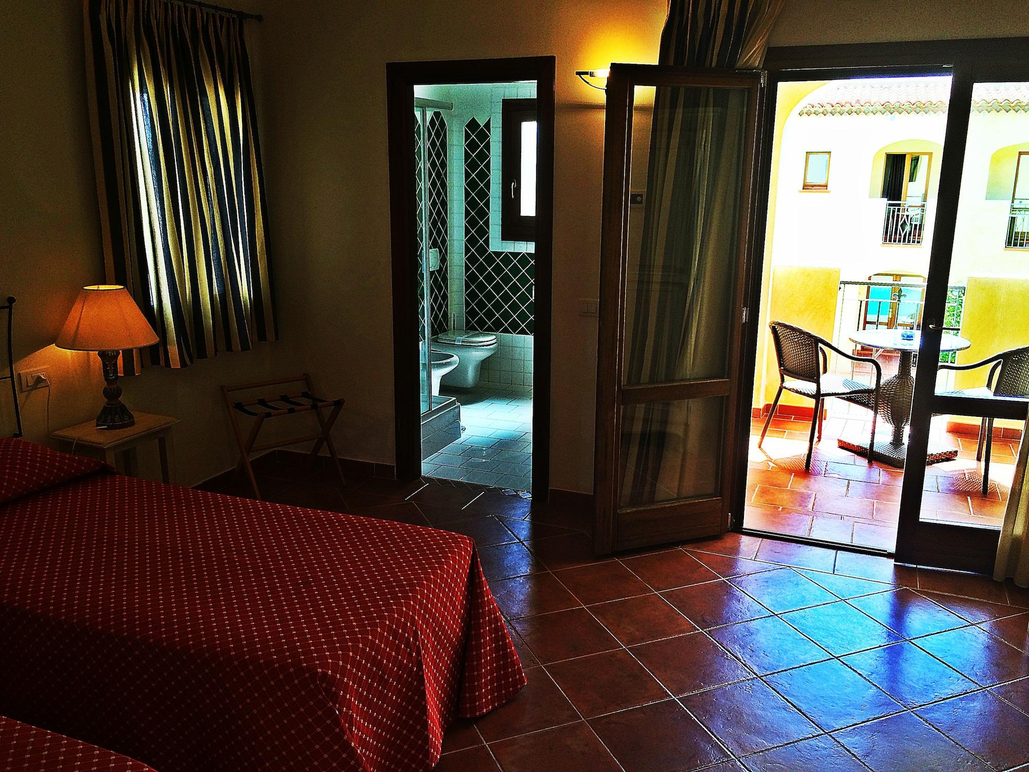 Hotel Monti Di Mola Porto Cervo Exterior photo