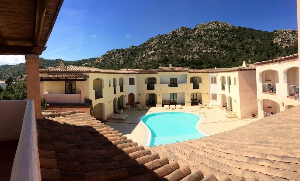 Hotel Monti Di Mola Porto Cervo Exterior photo