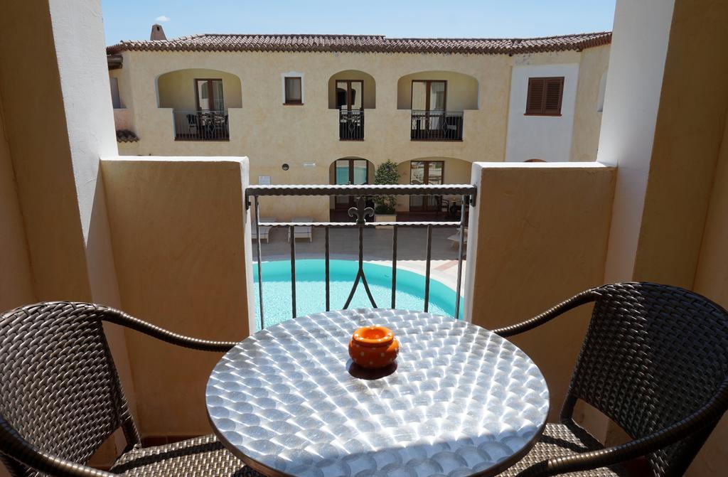 Hotel Monti Di Mola Porto Cervo Exterior photo
