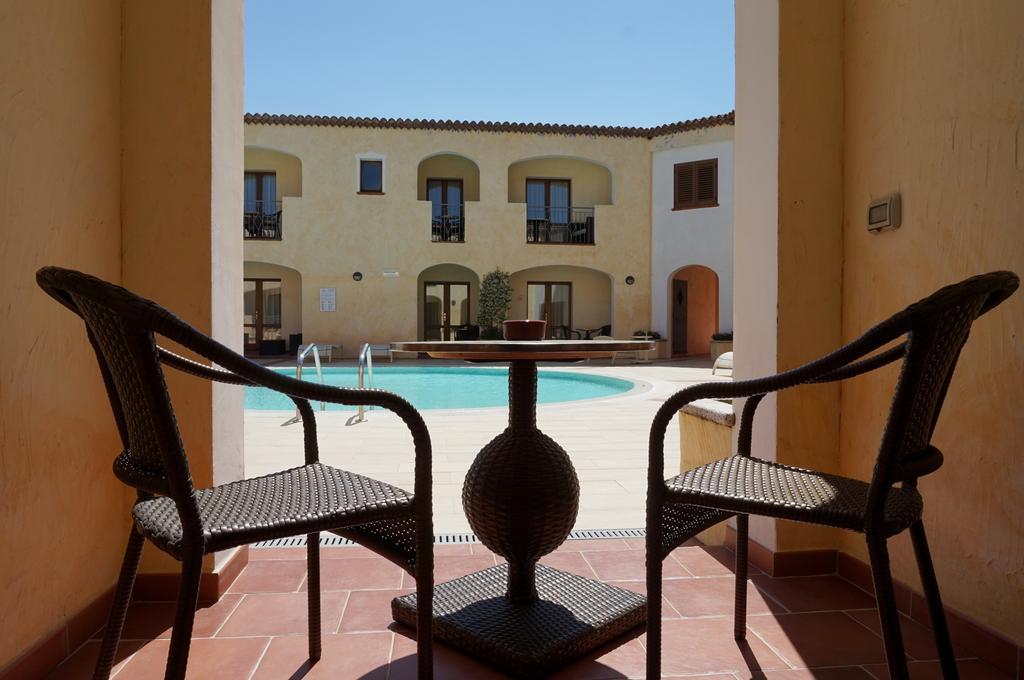 Hotel Monti Di Mola Porto Cervo Exterior photo