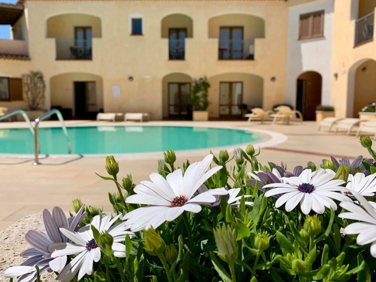 Hotel Monti Di Mola Porto Cervo Exterior photo